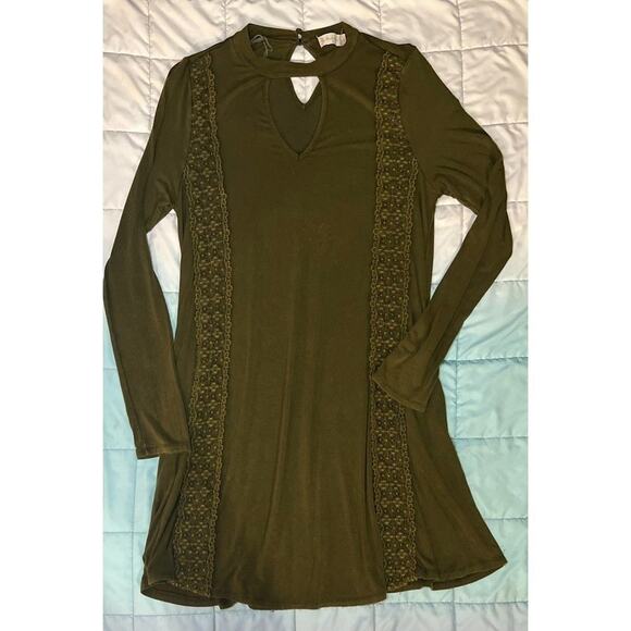 Altar'd state Long Sleeve Laced dress Size Medium - Picture 1 of 6